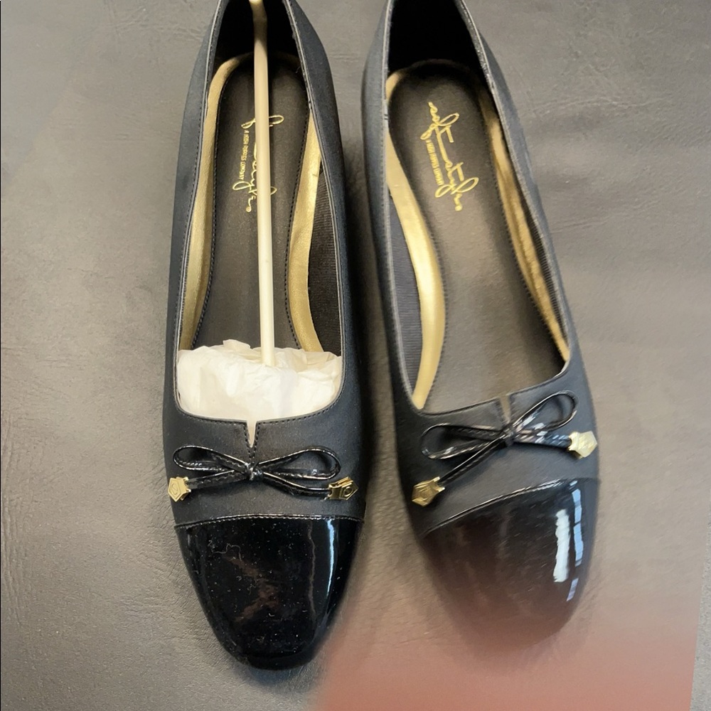 Hush Puppies black heel